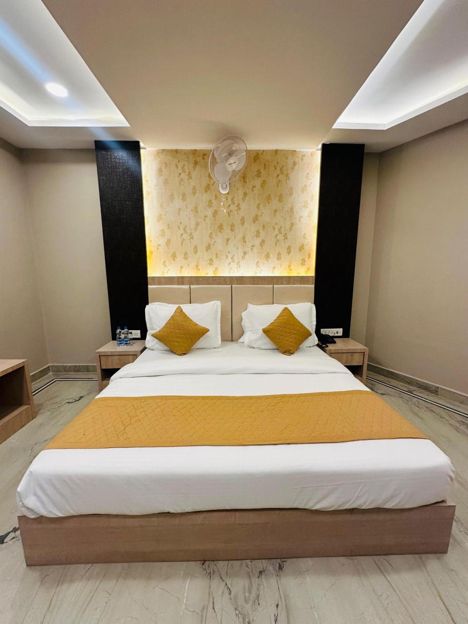 Hotel The Grand Agastya Kaohni Eksteriør billede