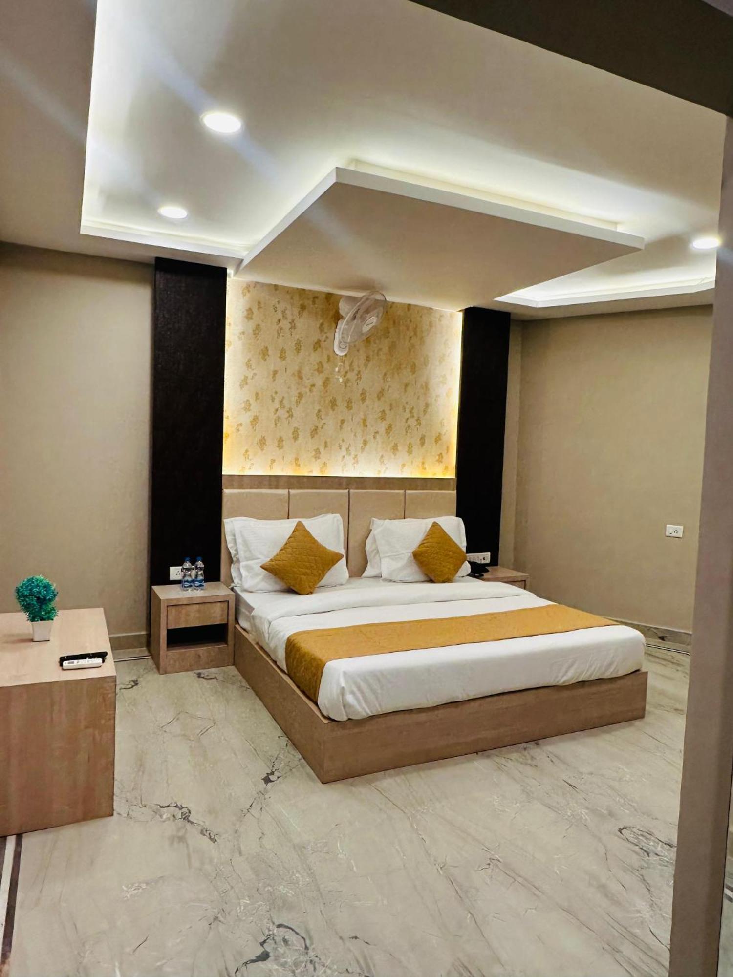 Hotel The Grand Agastya Kaohni Eksteriør billede